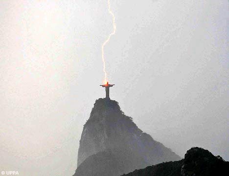 Statue of Christ